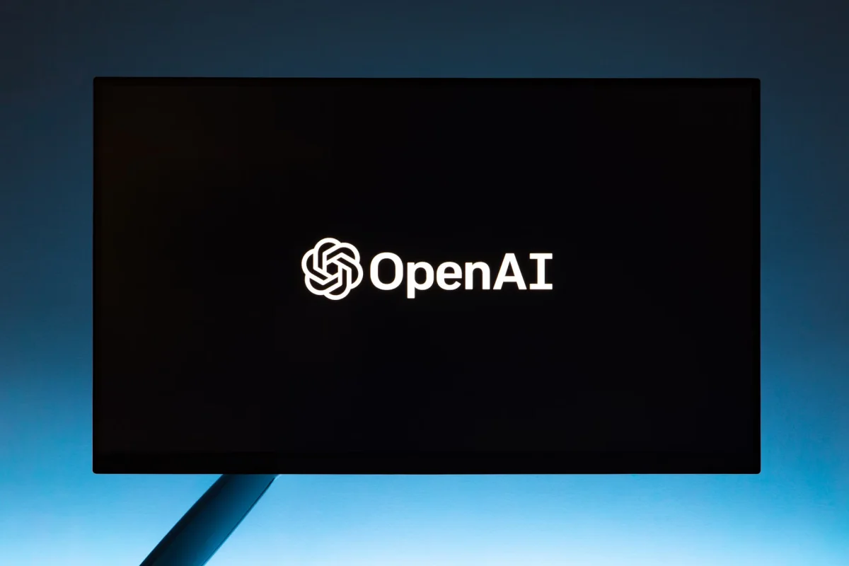 Ilustrasi penghentian sementara pelatihan model AI OpenAI