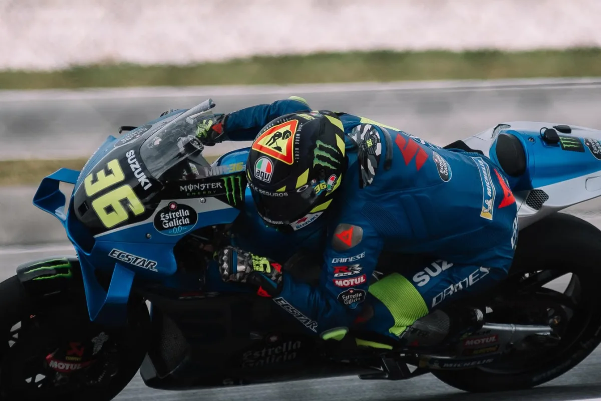 Pembalap MotoGP beraksi di Sirkuit Mandalika