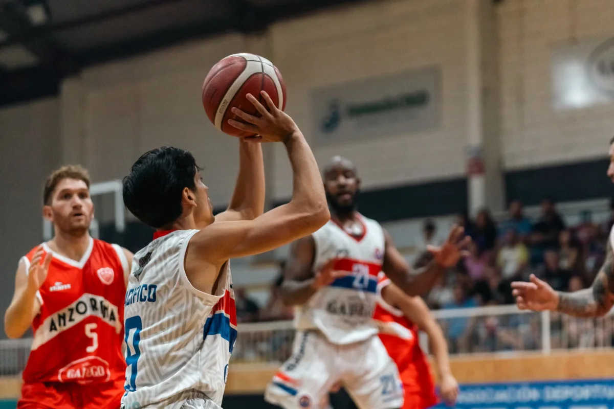 Pertandingan bola basket IBL All Indonesian 2026