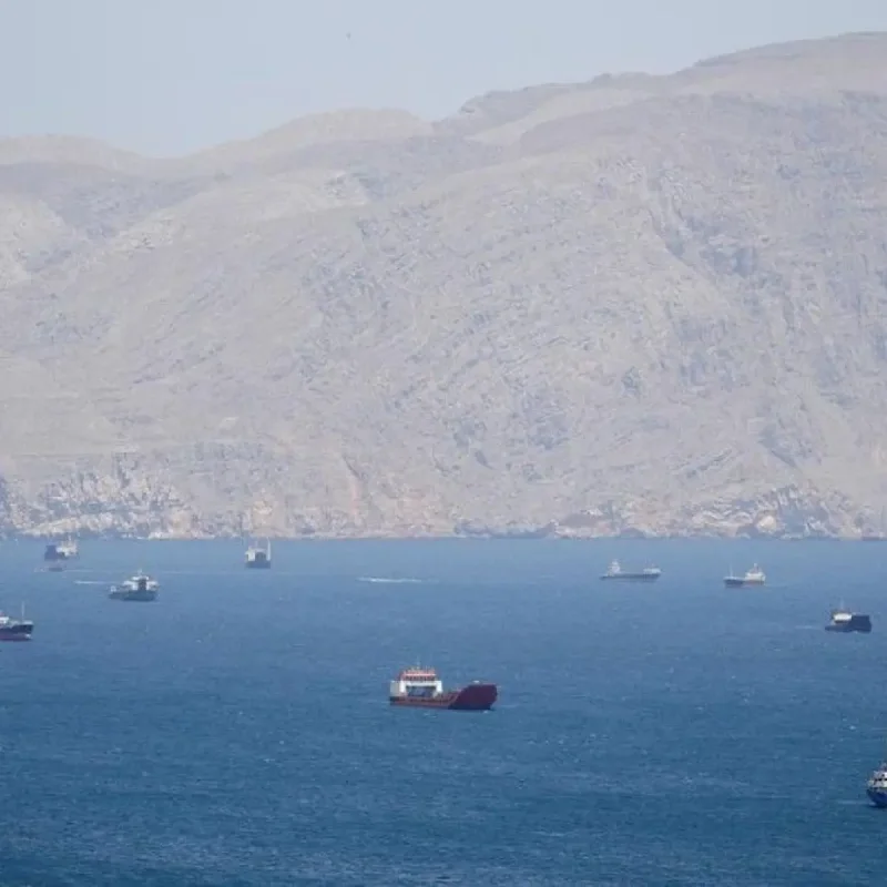 Iran Tutup Selat Hormuz, Harga Minyak Dunia Melonjak