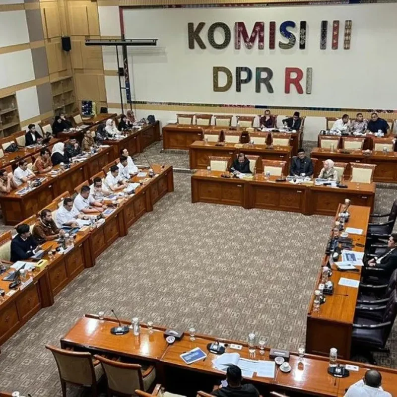 Korban Penipuan Hanania Travel Mengadu ke Komisi III DPR