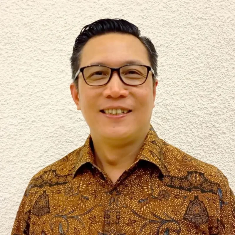 OJK Tetapkan Jeffrey Hendrik sebagai Calon Direktur Utama BEI