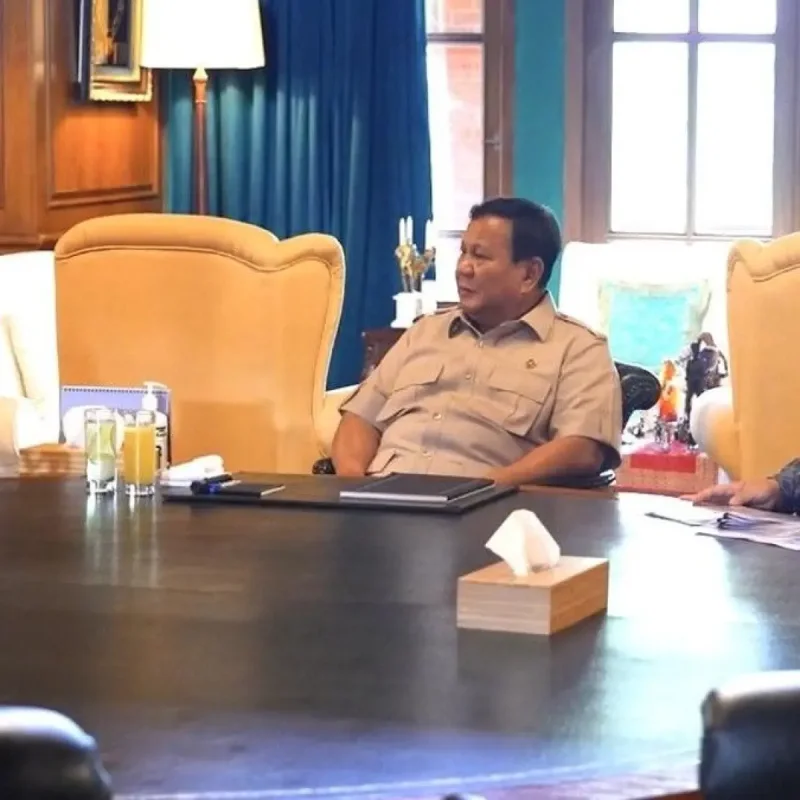 Prabowo Bahas Piala Dunia 2030 Bersama Menpora dan John Herdman