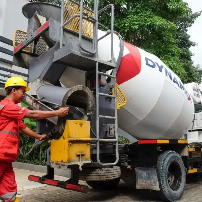 Semen Indonesia Ekspansi Pasar Beton Siap Pakai ke Permukiman Padat