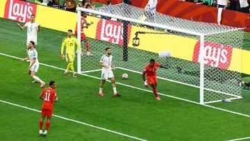 Babak Pertama, Swiss Ungguli Aljazair 1-0