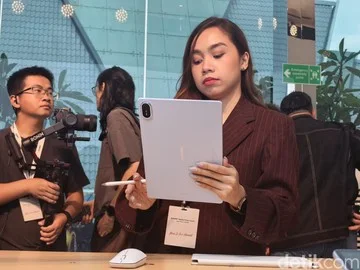 Harga Huawei MatePad Air, Tablet Tipis Seberat Botol Air