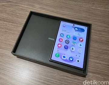 Hands On Galaxy Z Fold8: Desain Baru yang Lebih Lebar dan Ringan