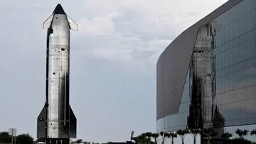 Ambisi AI Elon Musk Picu Kekhawatiran Investor, Saham SpaceX Anjlok