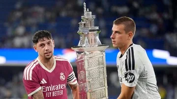 Vinicius Junior Tertawa Lihat Trofi Jumbo Usai Real Madrid Juara Teresa Herrera
