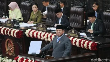 Ambisi Prabowo Bangun PLTS 100 Gigawatt demi Target Kemandirian Energi