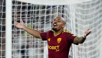 Donyell Malen Bersinar, AS Roma Cukur Fiorentina dan Kuasai Puncak