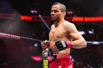 Umar Nurmagomedov Tumbang di Tangan Song Yadong pada UFC Shanghai