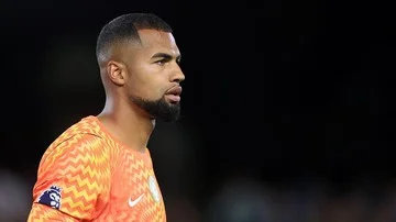 Terdepak dari Skuad Chelsea, Robert Sanchez Pilih Hijrah ke Como