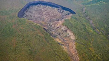 Kenampakan Kawah Batagaika di Siberia dari udara