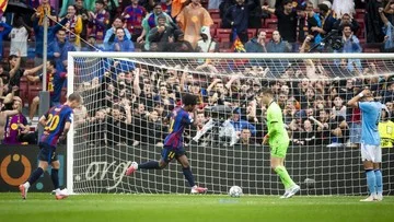 Pertandingan Barcelona melawan Feyenoord