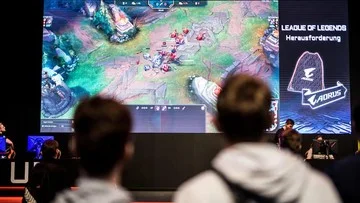 Kompetisi esports ajang internasional