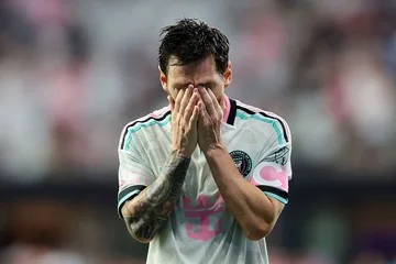 Lionel Messi terlihat kecewa saat membela Inter Miami