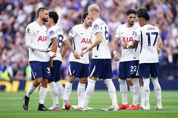 Pemain Tottenham Hotspur di lapangan pertandingan