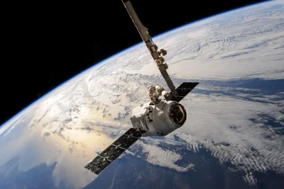 Wahana Penyelamat Teleskop NASA Jatuh Usai Gagal Jalankan Misi