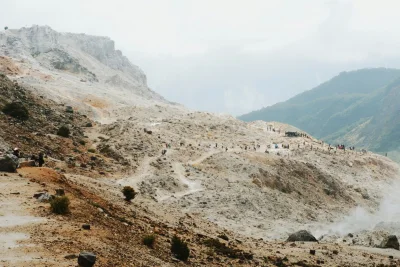 Asal-usul Blue Fire di Gunung Papandayan Menurut Penjelasan Ahli IPB