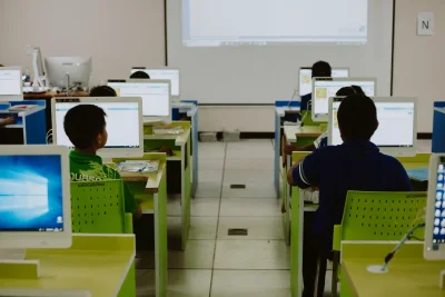 Pelatihan Coding Python Bagi Anak Muda Indonesia Resmi Dimulai