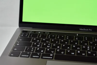 Review MacBook Pro M5 Pro: Performa Grafis Ngebut dan Baterai Tangguh