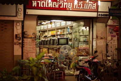 Harga Spesial TV LED 65 Inci Selama Transmart Full Day Sale