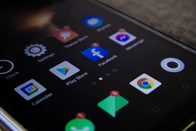 Aplikasi WhatsApp Palsu Lolos ke Google Play Store dan Menipu Ratusan Ribu Pengguna Android