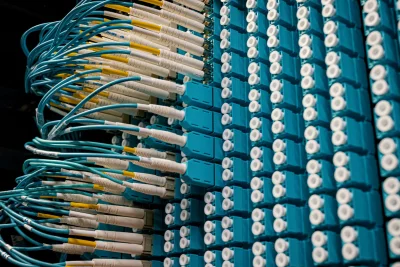 Sebab penataan kabel fiber optik sering diulang menurut Apjatel