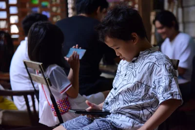 Pentingnya komunikasi saat menerapkan pembatasan usia game anak