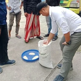 Bulog Tarik Beras Bantuan Pangan Bermasalah di Bangkalan