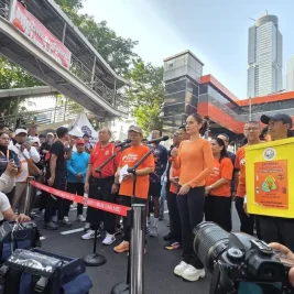 Pramono Anung Tinjau CFD Rasuna Said, Kampanyekan Gerakan Pilah Sampah