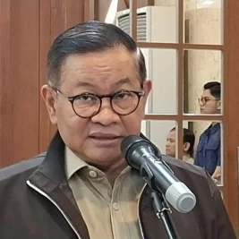 Pramono Anung Pantau Pembersihan 8,8 Ton Sampah di Muara Angke
