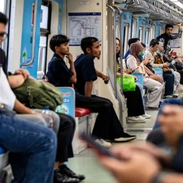 Paradoks Likuiditas Melimpah di Tengah Menyusutnya Kelas Menengah Indonesia