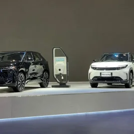 Minat Konsumen Lebih Tinggi ke Toyota bZ4X Dibanding Urban Cruiser EV