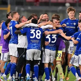 Como Lolos Liga Champions, Mirwan Suwarso Bidik Manchester United atau Real Madrid