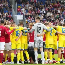 Christian Eriksen Pingsan Lagi di Lapangan saat Denmark Vs Ukraina
