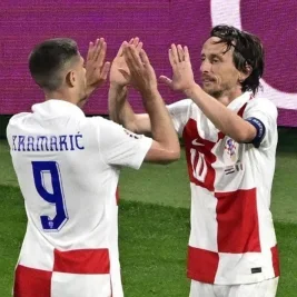 Kroasia Tekuk Slovenia 2-1 Lewat Gol Dramatis Mario Pasalic