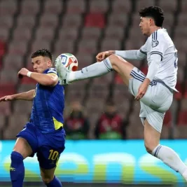 Timnas Italia Tekuk Yunani 1-0 Meski Bermain dengan 10 Orang