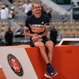 Alexander Zverev Akhirnya Juara Grand Slam, Taklukkan Cobolli di Final French Open 2026