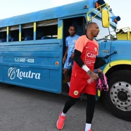 Timnas Curacao Naiki Bus Sekolah Tua Tanpa Jendela Jelang Piala Dunia 2026