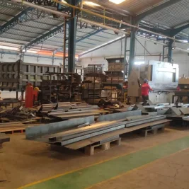 Truk Impor China Tekan Pesanan Karoseri Lokal, Ini Strategi Bertahannya