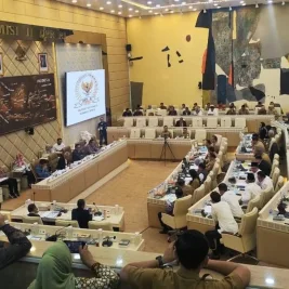 Mendagri Tito Karnavian Larang Kepala Daerah Rekrut Tenaga Honorer Baru
