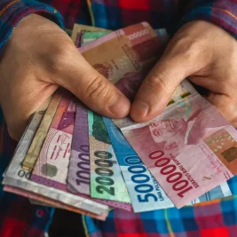 Kebijakan Suku Bunga BI Dinilai Tekan Nilai Tukar Rupiah