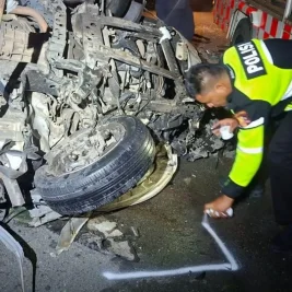 Ambulans Tabrak Truk di Tol Pekanbaru-Dumai, Tiga Penumpang Tewas