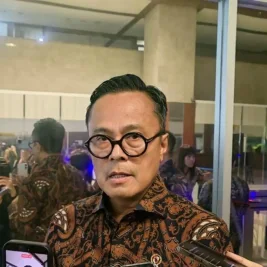 Dony Oskaria Bantah Kabar Perubahan Direksi dan Komisaris PLN