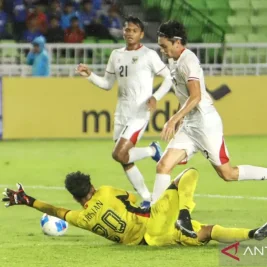 Tim Medis Pantau Cedera Reno Salampessy Jelang Semifinal Piala AFF U-19