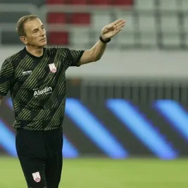 Persis Solo Berburu Pelatih Baru Jelang Championship 2026/2027