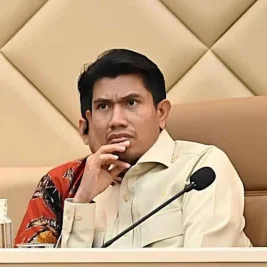DPR Minta Kemendagri Awasi Rekrutmen Honorer Bawaan Pejabat Daerah