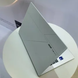 Acer Luncurkan Swift Edge 14 AI: Laptop Ringan dengan Fitur AI Canggih